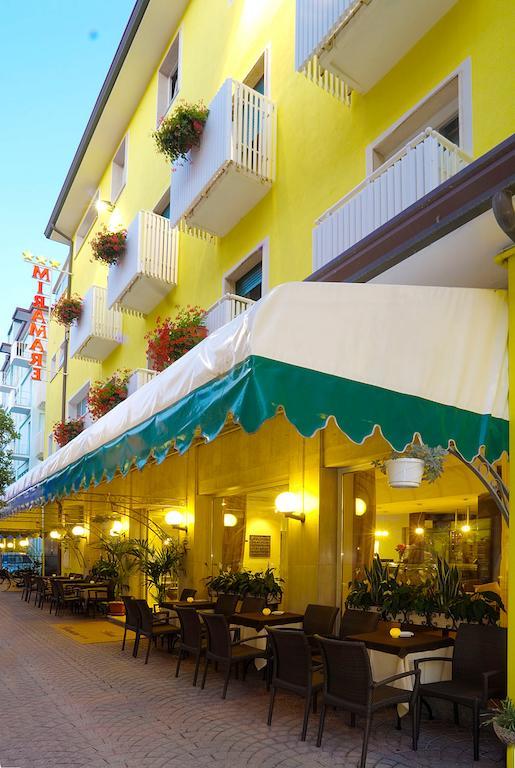 Hotel Miramare Каорле Екстер'єр фото