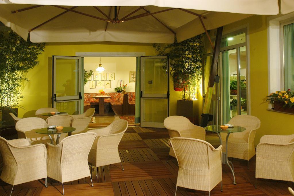 Hotel Miramare Каорле Екстер'єр фото